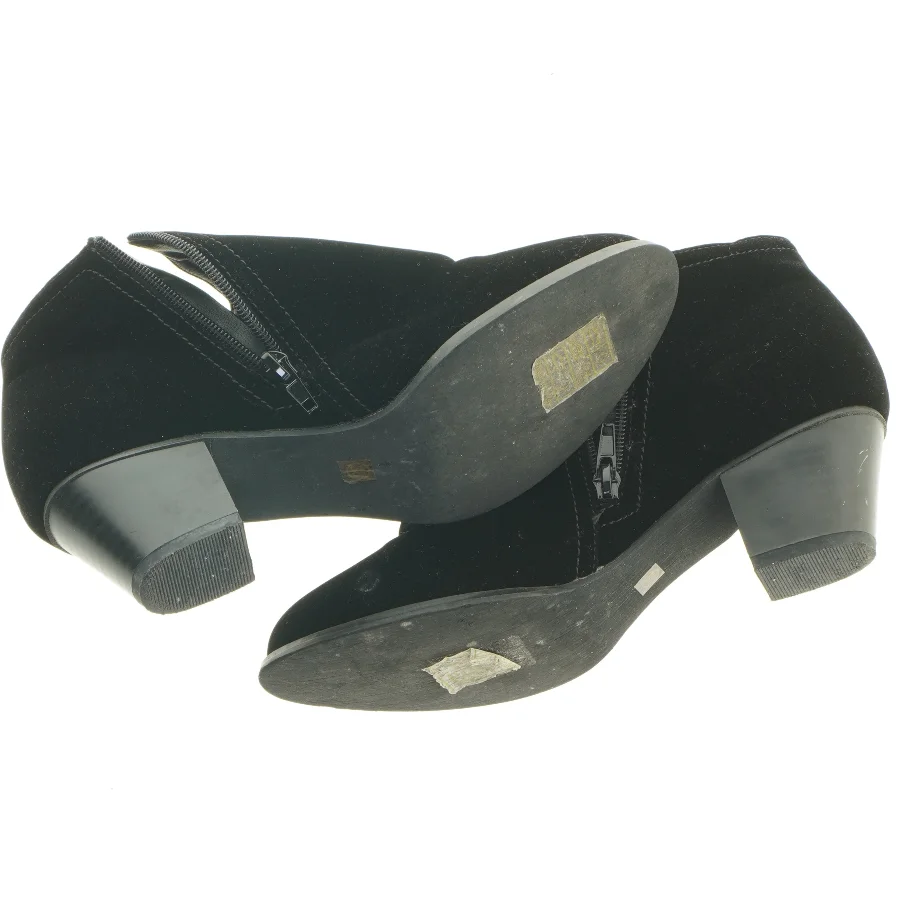 Sort ankelstøvler med hæl (str. 38 )