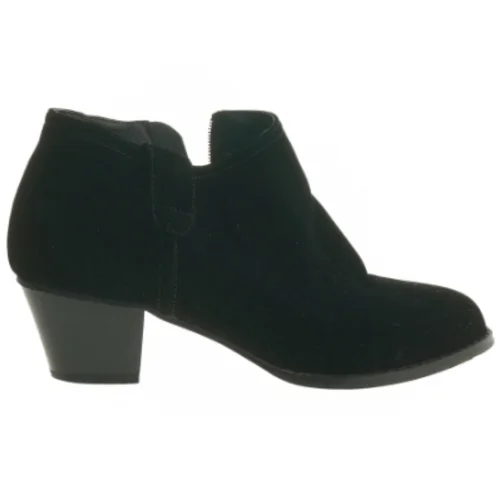 Sort ankelstøvler med hæl (str. 38 )