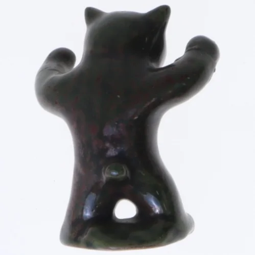 Keramik bjørneskulptur fra L. Hjorth (str. 7 cm)