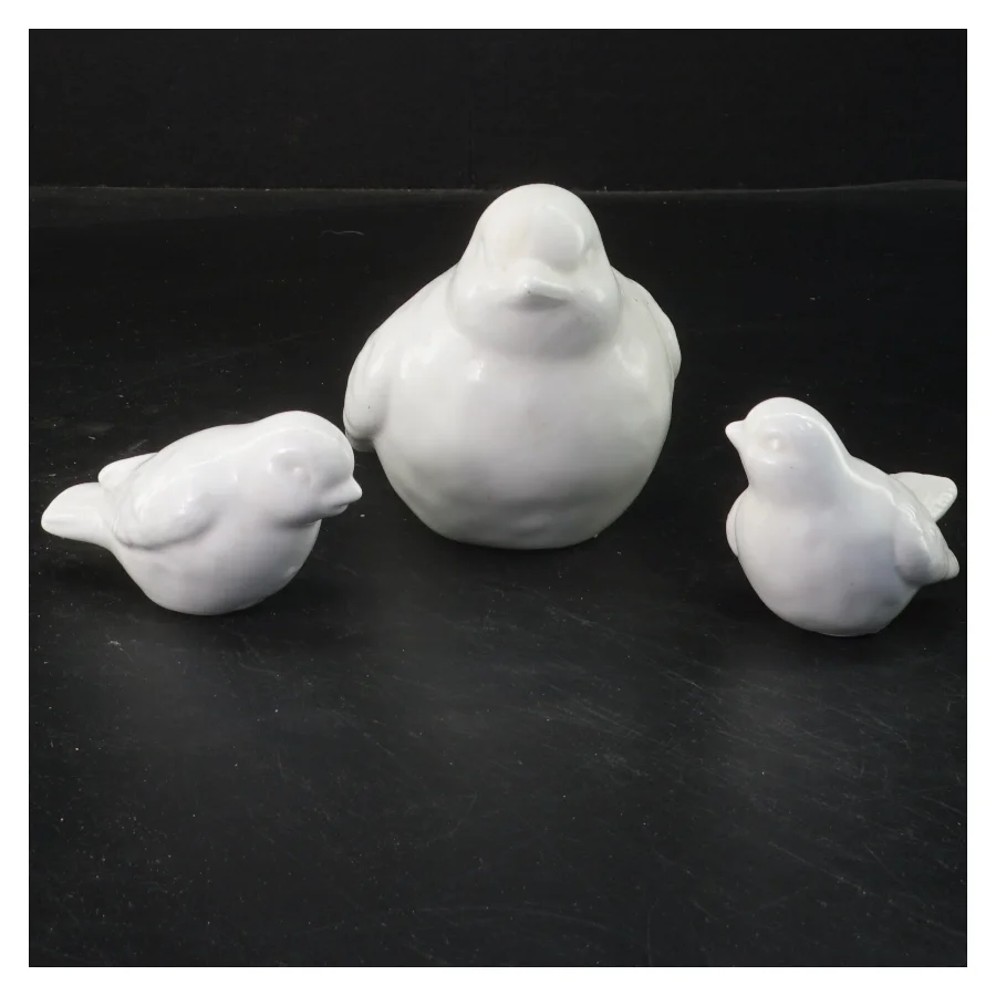 Hvide keramik fuglefiguriner fra Home Art (str. 11 og 7 cm)