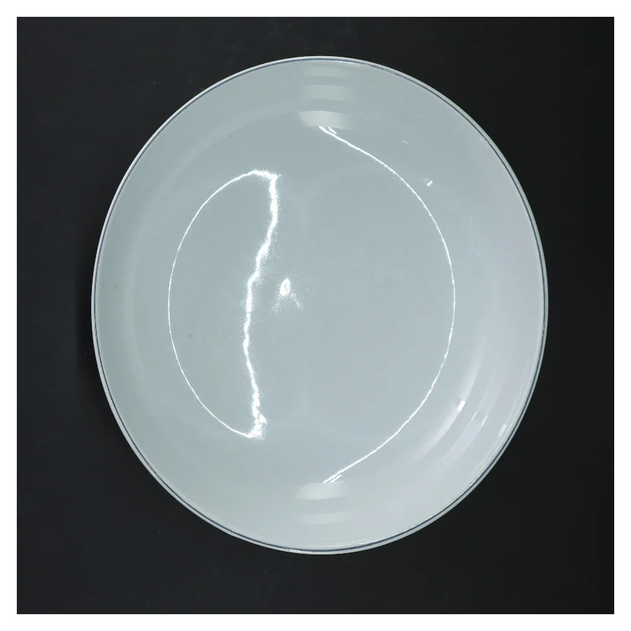 Hvid porcelænsskål fra Royal Copenhagen blå kant (str. Ø 21 cm)