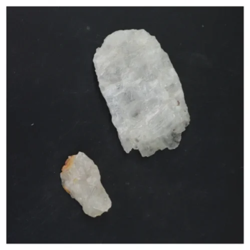 To krystalstykker (str. 11 cm og 6 cm)