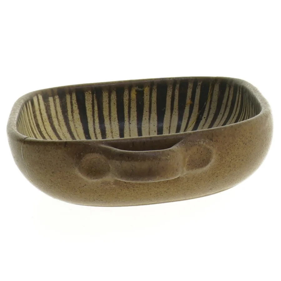 Keramisk fad med håndtag fra Dybdahl (str. 18x14,5 cm)