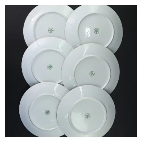 Sæt af dekorative tallerkener med ostemotiv (str. Ø 19 cm)