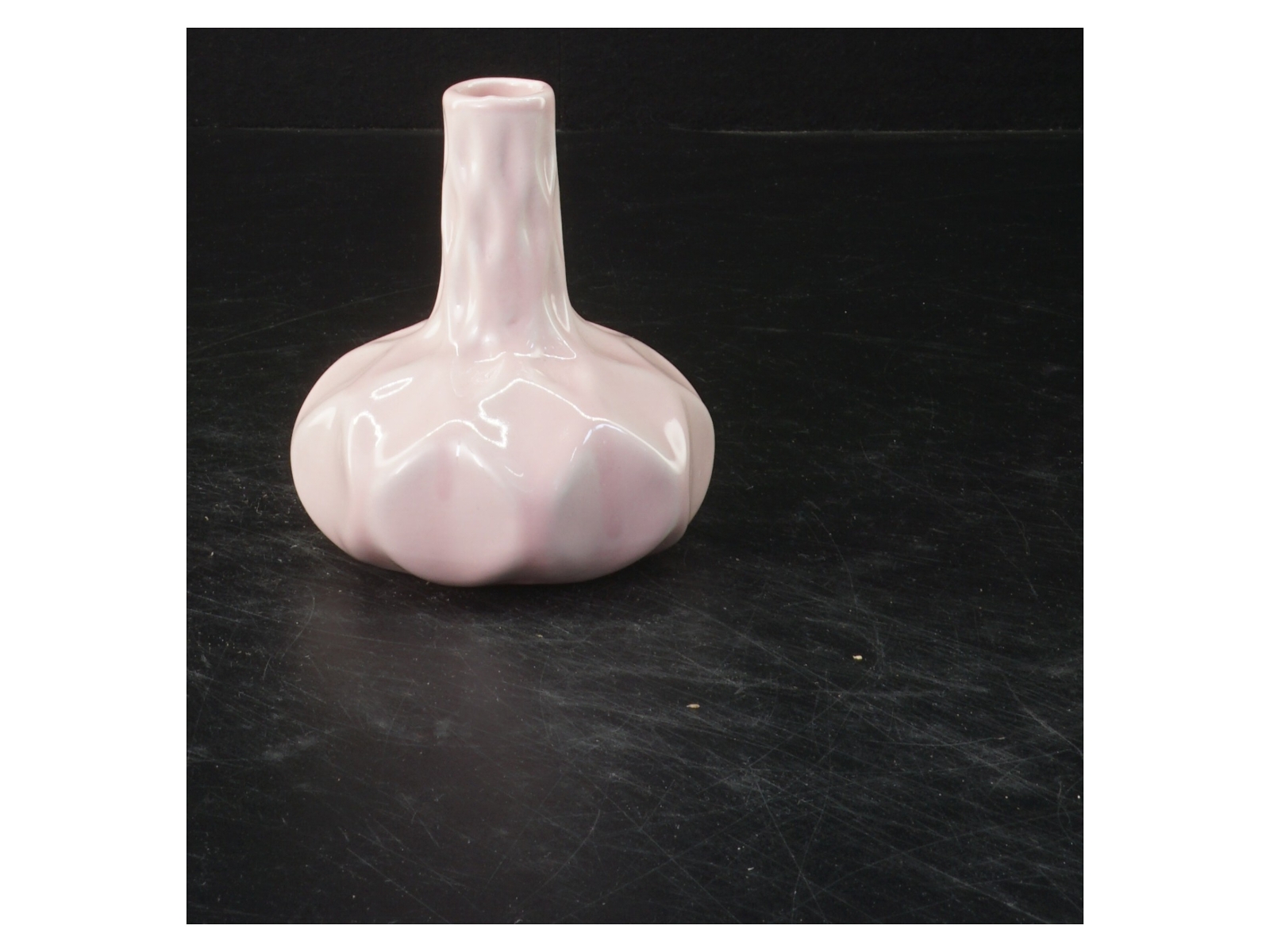 Keramisk vase (str. 9,5x8,5 cm)