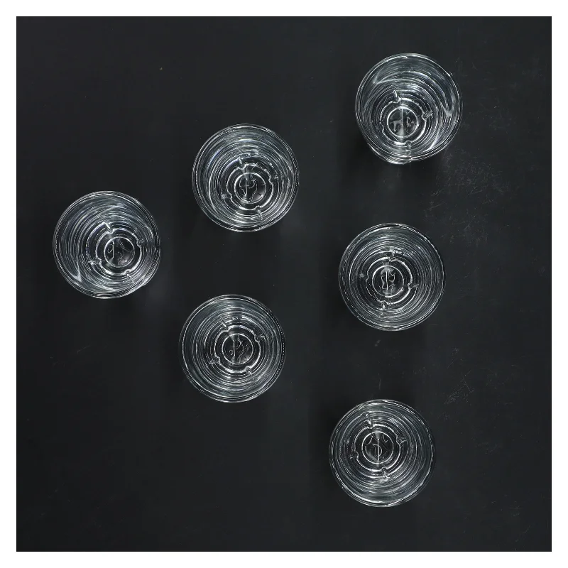 Sæt med 6 shotglas (str. 6 stk Ø 5 cm længde 7,5 cm)