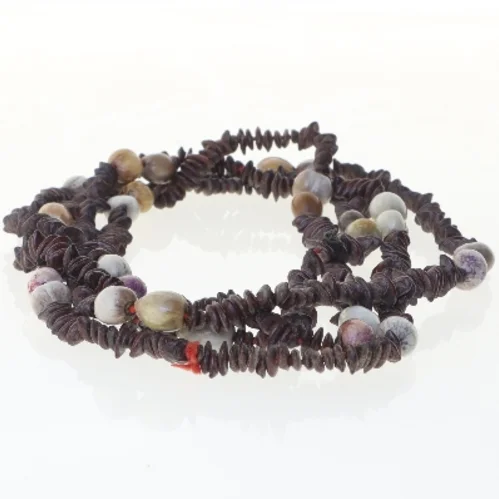 Lang halskæde med perler (str. 140 cm)