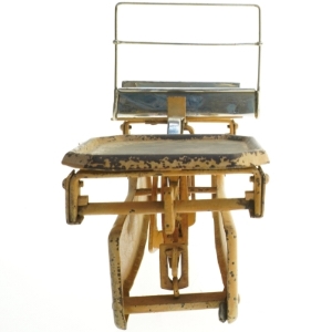 Retro køkkenvægt (str. 35,5x9 cm)