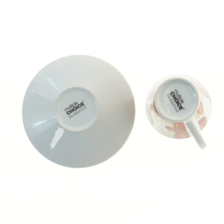 Kaffekopper med tallerkener, Multiple Choice fra Multiple Choice (str. 4 styk, ø 16,5 og 9,5 cm)