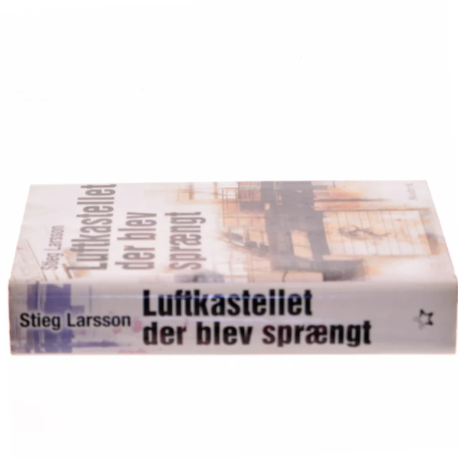 Luftkastelletderblevsprngt Stir up a Hornets' Nest of Girl. Shi Dige Larsen. the Danish Original. Hardcover](chinese Edition) af Stieg Larsson (Bog)