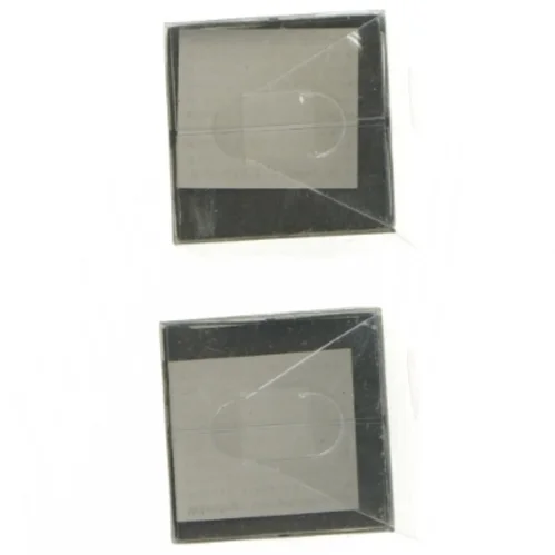 Dekorative ophæng af Jette Frölich fra Jette Frölich (str. 5 x 5 x 5 cm. 2. styk)