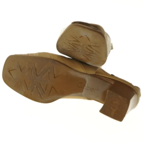 Beige sandaler med lukket tå fra Gabor (str. 37,5 )