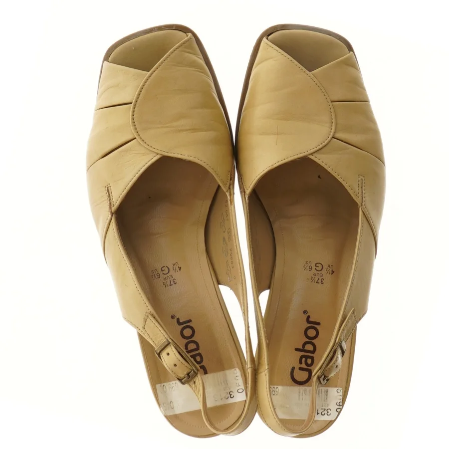 Beige sandaler med lukket tå fra Gabor (str. 37,5 )