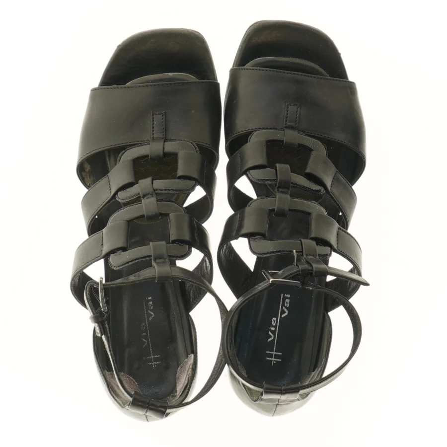 Sandal i læder med spænde fra Via Vai (str. 38 )