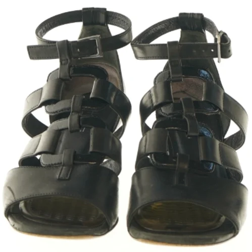 Sandal i læder med spænde fra Via Vai (str. 38 )