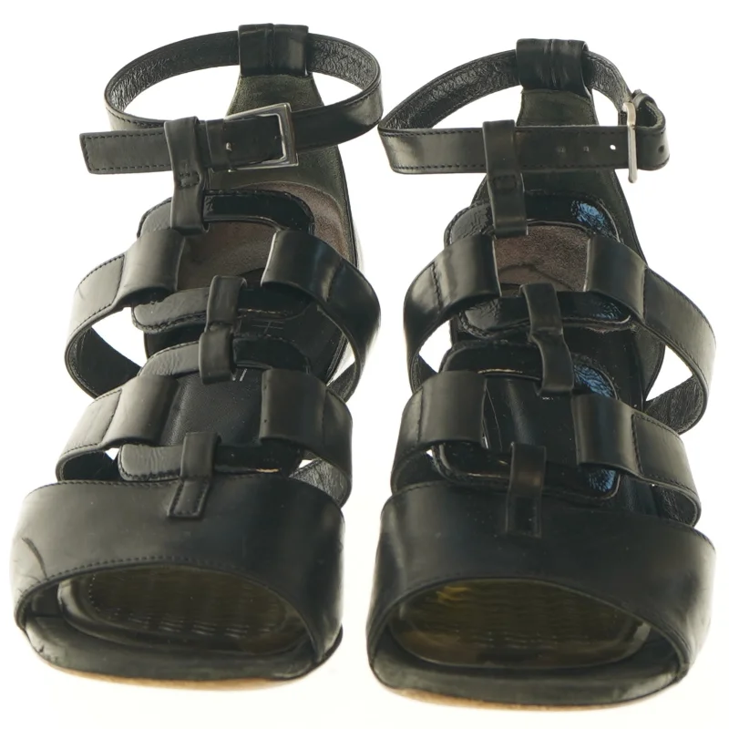 Sandal i læder med spænde fra Via Vai (str. 38 )