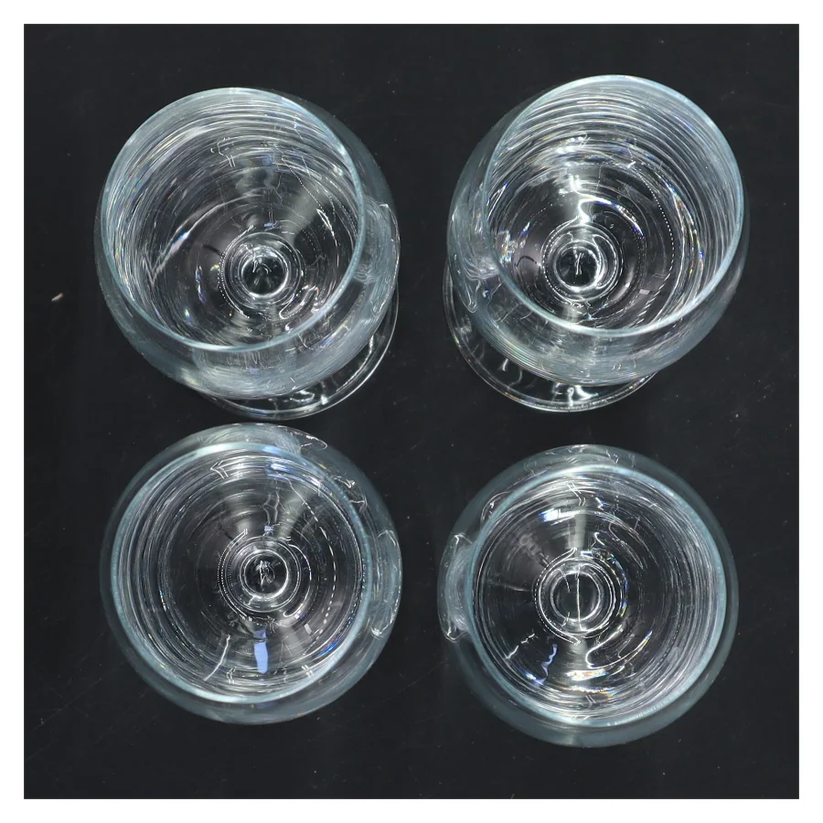 Sæt med 4 champagneglas (str. 20 cm)