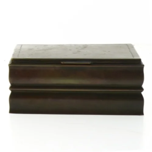 Metalæske i bogform (str. 12x10 cm)