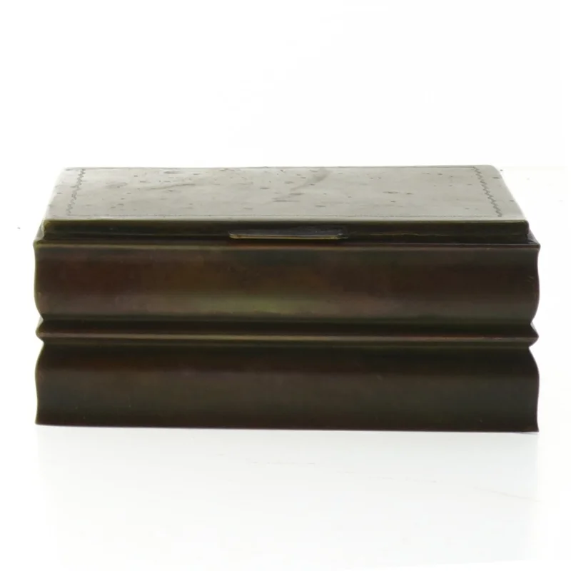 Metalæske i bogform (str. 12x10 cm)