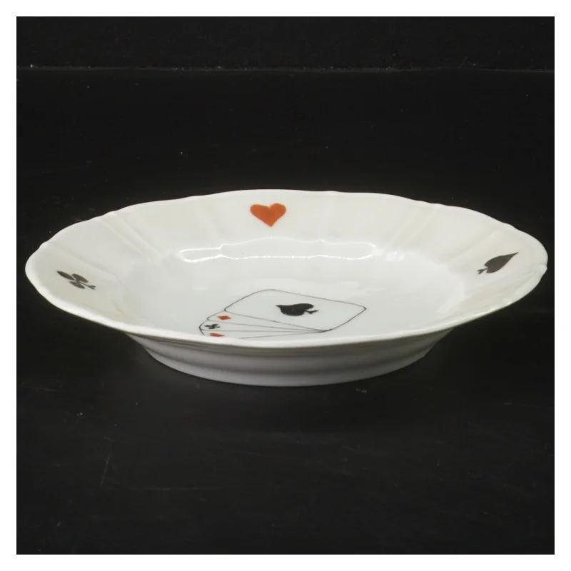 Porcelænstallerken med spillekortmotiv fra Bing Og Grøndal (str. Ø 15,5 cm)