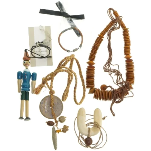 Smykkesæt (str. 16x12x6 cm)