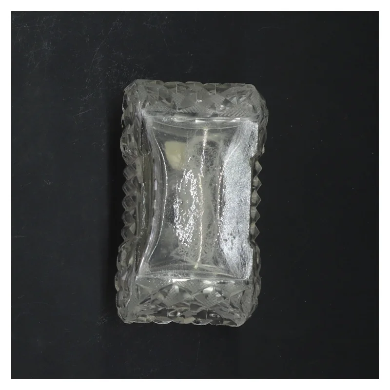 Glasbeholder med låg (str. 10x5,5 cm)