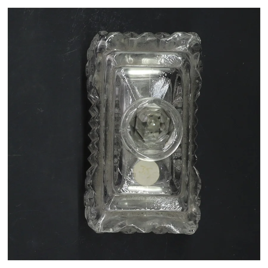 Glasbeholder med låg (str. 10x5,5 cm)