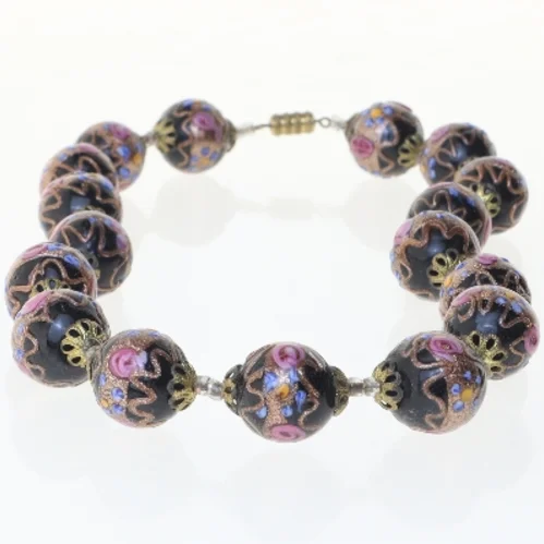 Perlekæde med farvede mønstre (str. 40 cm)