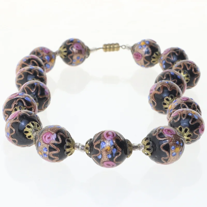 Perlekæde med farvede mønstre (str. 40 cm)