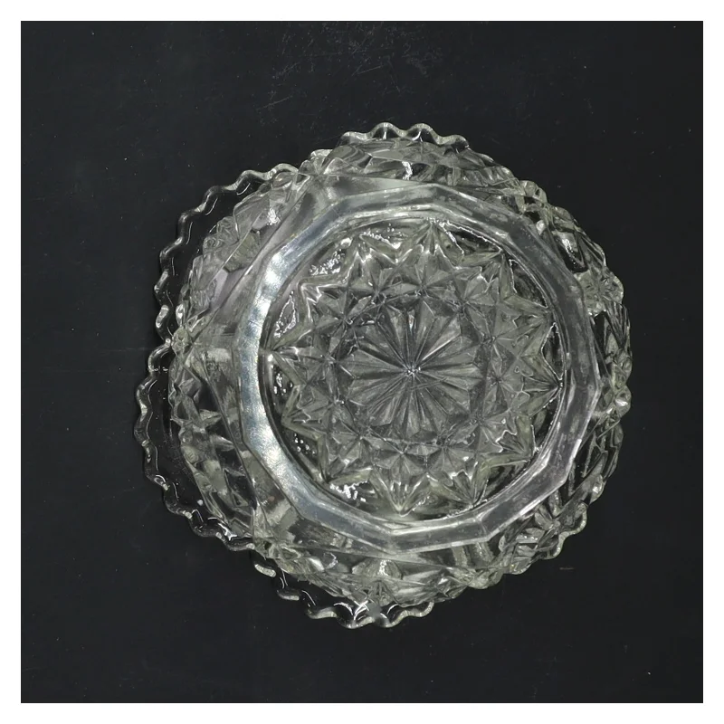 Glasvaser med mønster (str. Ø 11 cm)