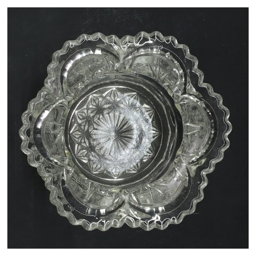 Glasvaser med mønster (str. Ø 11 cm)