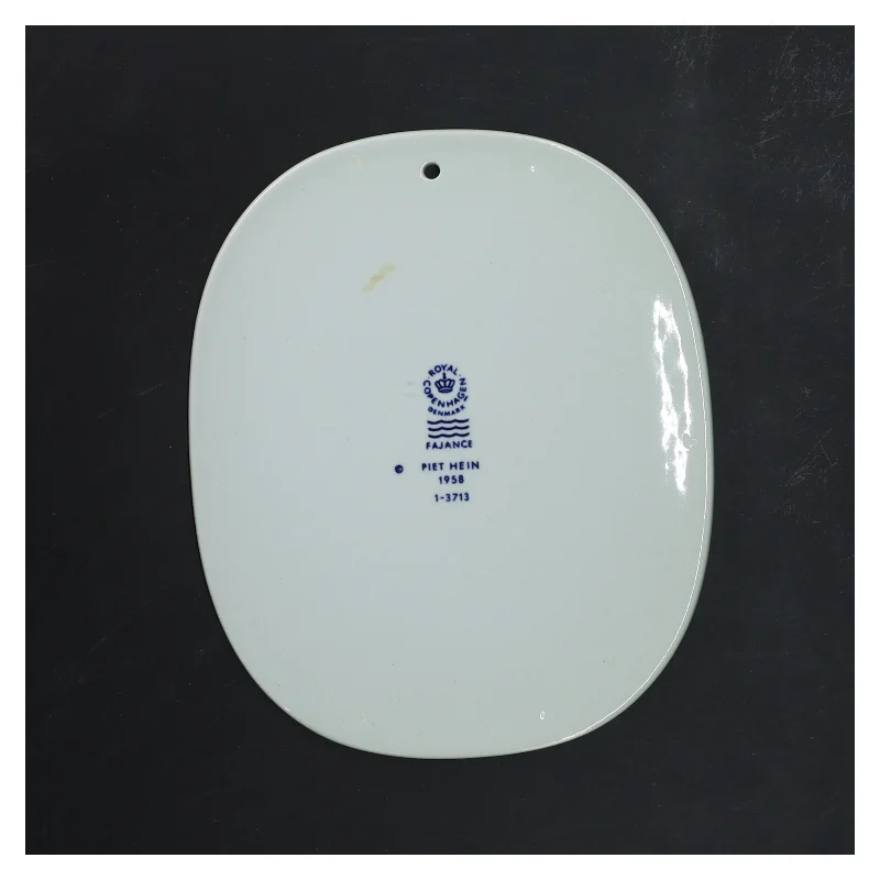 Keramisk platte med citat af Piet Hein fra Royal Copenhagen (str. 17x14 cm)