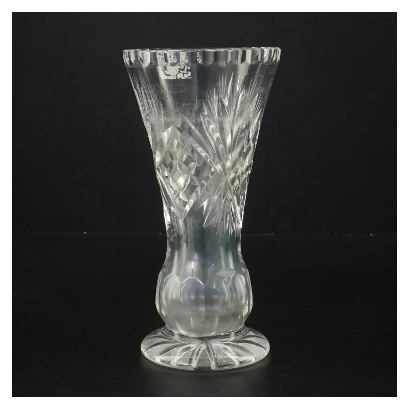 Glas vase med udskæringer (str. Ø 9,5 cm højde 18,5 cm)
