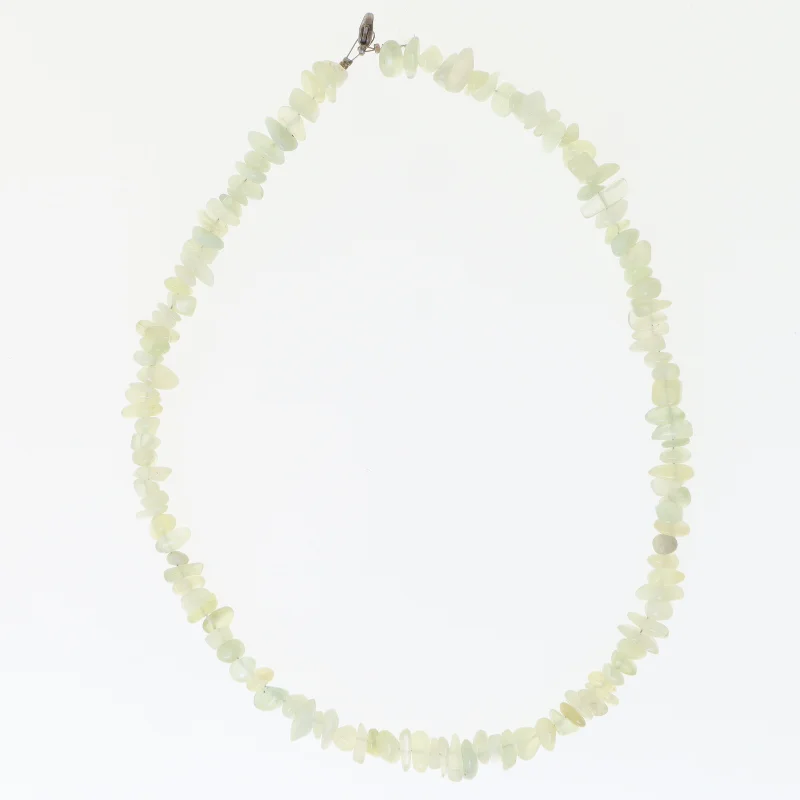 Perlehalskæde i grønne nuancer (str. 46 cm)