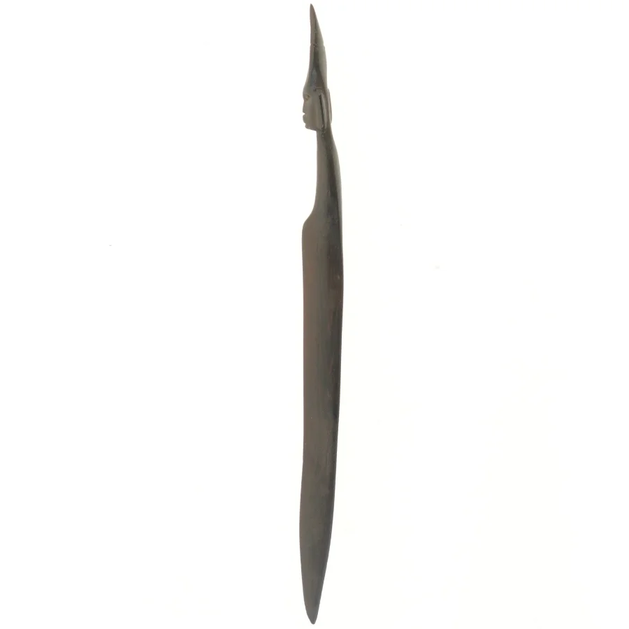 Træskåret figur (str. 33 cm)