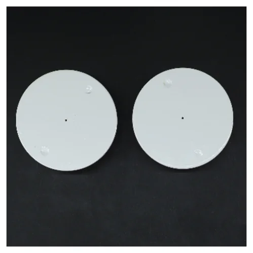 Runde hvide plasticstykker (str. 2 stk Ø 7,5 cm)