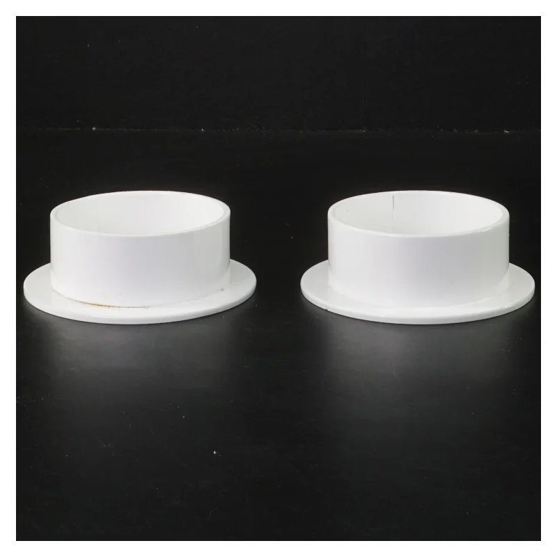 Runde hvide plasticstykker (str. 2 stk Ø 7,5 cm)