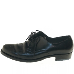 Sort klassiske sko i læder fra Hertz (str. 45 )