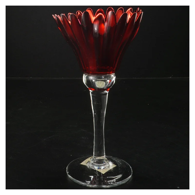 Rød glasvase på fod fra Krifon (str. 11x20 cm)