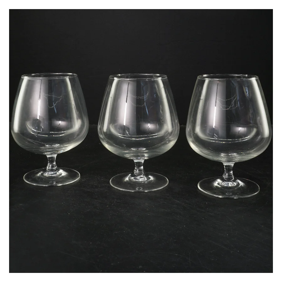 Tre cognacglas (str. 15x10 cm)