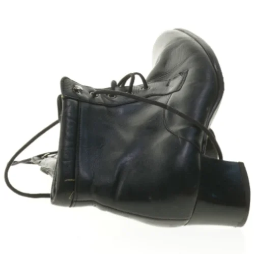 Sort snørestøvle, størrelse 36 (str. 36 )