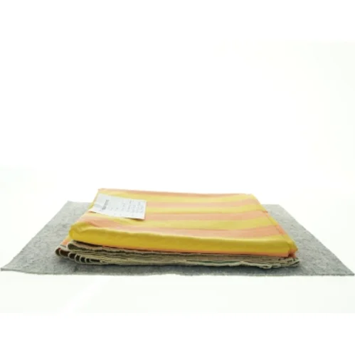 Kraftigt, stribet stof med moire-effekt, 520 cm x 136 cm