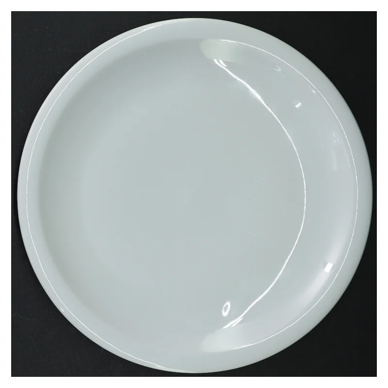 8 middagstallerkener, hvidt porcelæn (str. 23,5 cm)
