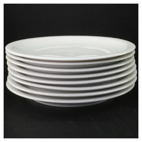 8 middagstallerkener, hvidt porcelæn (str. 23,5 cm)