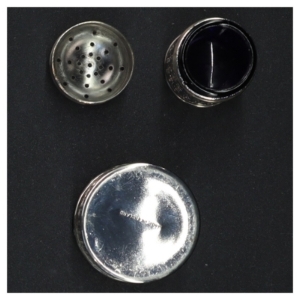 Sølvplet salt- og pebersæt med blåt glas (str. 5 x 3 cm og 4 x 3 cm)