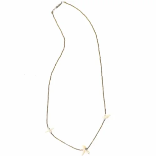 Halskæde med små fuglevedhæng (str. 41 cm)