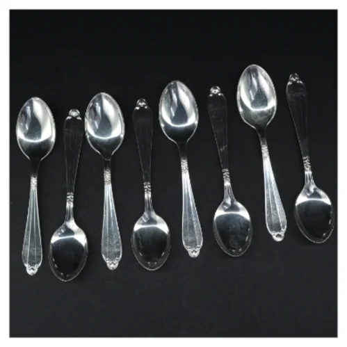 8 dessertskeer, 2-tårnet sølv (str. 18 cm)