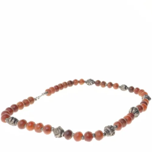 Perlehalskæde med ravfarvede perler og metalperler (str. 57 cm)