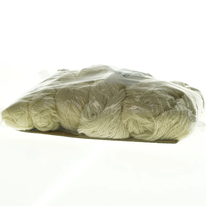Garn i ren uld (et ngl blandet), råhvid (500 gram) 