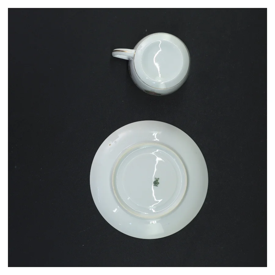 Porcelænskopper med underkopper (str. Diameter, 13 cm kop 6 cm x 6 cm)